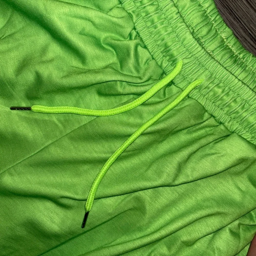 Women’s Neon Orange 🧡Slime Joggers w/ Graphic Design Size XXL ~ NEW, NEVER WORN - Picture 13 of 14